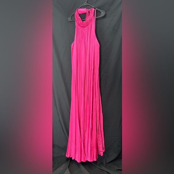 IEENA FOR MAC DUGGAL 26926 NWT Pleated Trapeze Halter Neck Gown - Picture 4 of 6